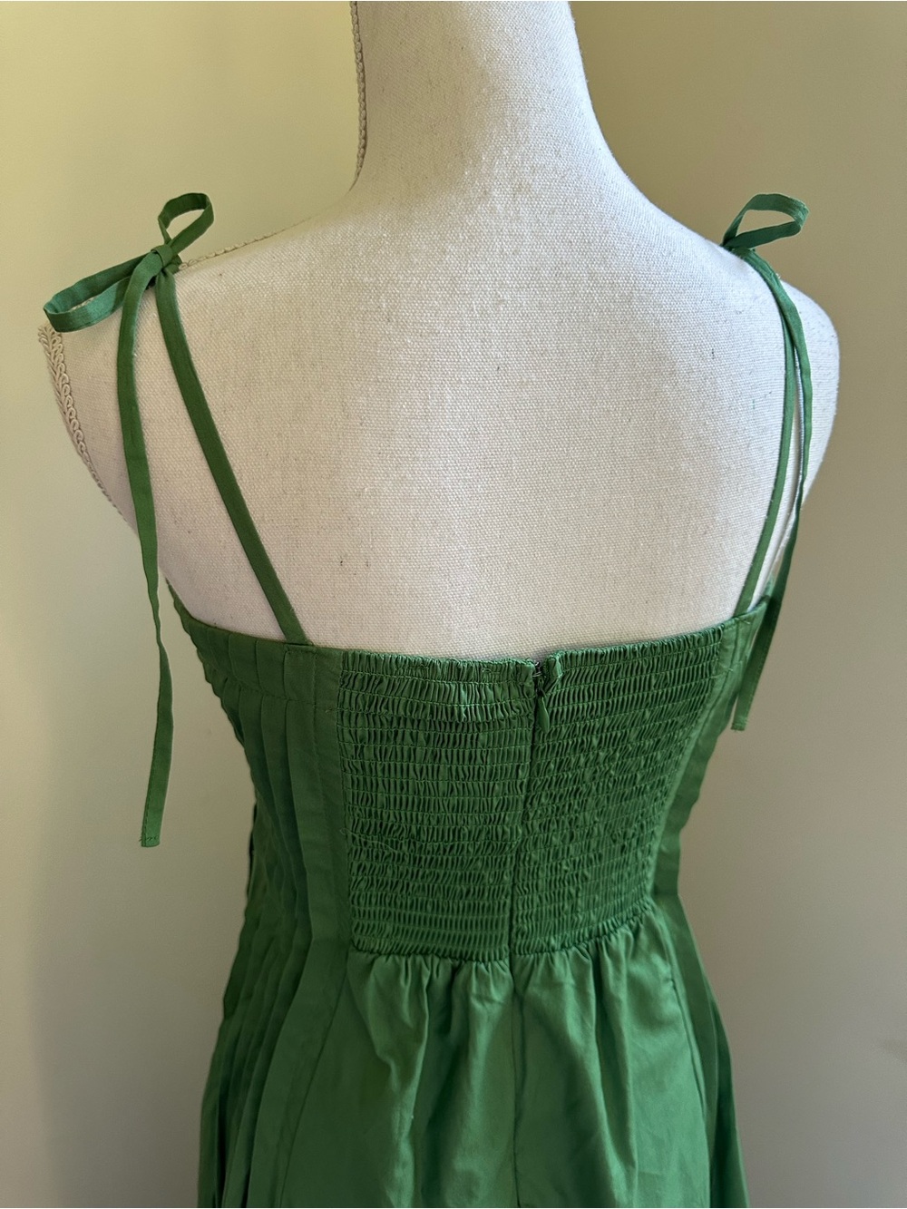 Tuckernuck Moon River Green Sleeveless Pleated Maxi Dress Medium - Picture 6 of 10